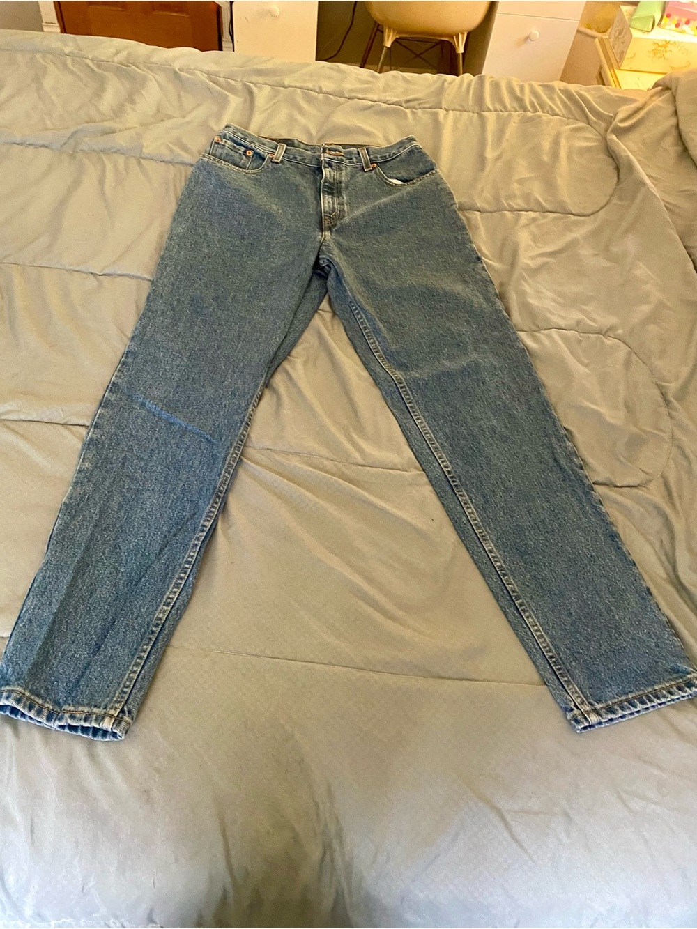 Vintage Women’s Levi’s 550 Jeans